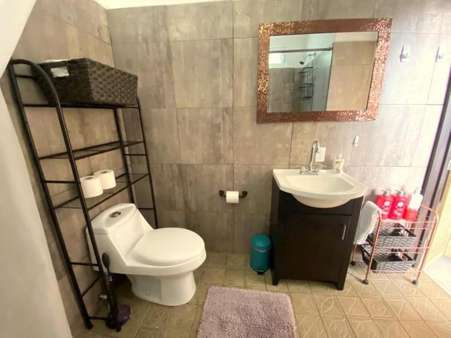 Casa Madero Beautiful 2Br Apt One Block From Malecon! Best Location! Ла Пас Екстериор снимка